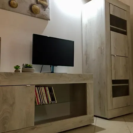 Le Deja Vue 치타디카스텔로