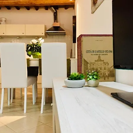 Le Deja Vue Apartment