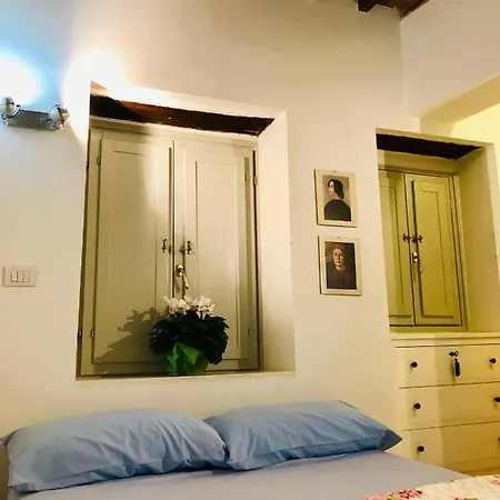 Le Deja Vue Apartment *